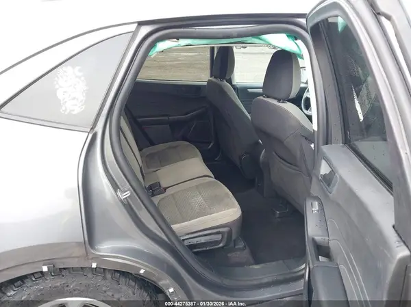 1FMCU9G63NUA71110 2022 FORD ESCAPE - Image 8