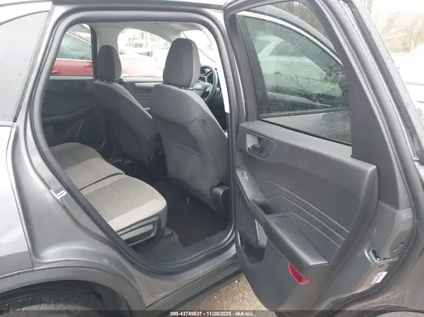 1FMCU9G63NUB05742 2022 FORD ESCAPE - Image 8