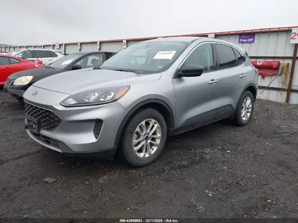 1FMCU9G63NUB47778 2022 FORD ESCAPE - Image 2