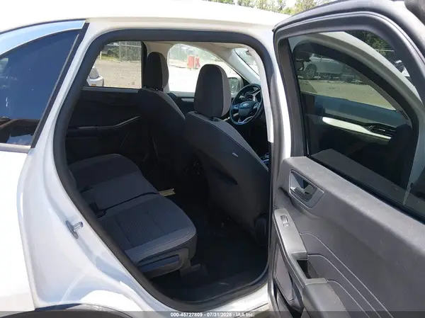 1FMCU9G63NUB47960 2022 FORD ESCAPE - Image 8