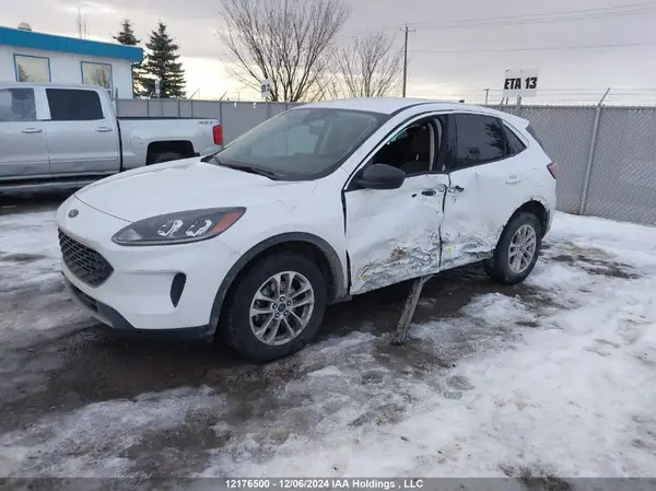 1FMCU9G63NUB80134 2022 FORD ESCAPE - Image 2
