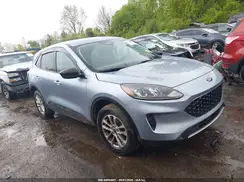 1FMCU9G63NUB82255 2022 FORD ESCAPE