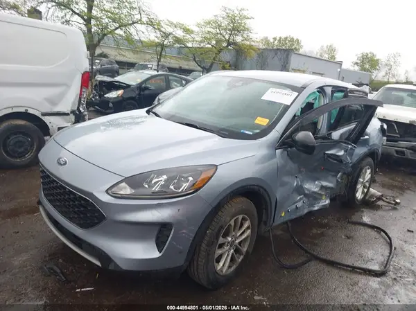 1FMCU9G63NUB82255 2022 FORD ESCAPE - Image 2