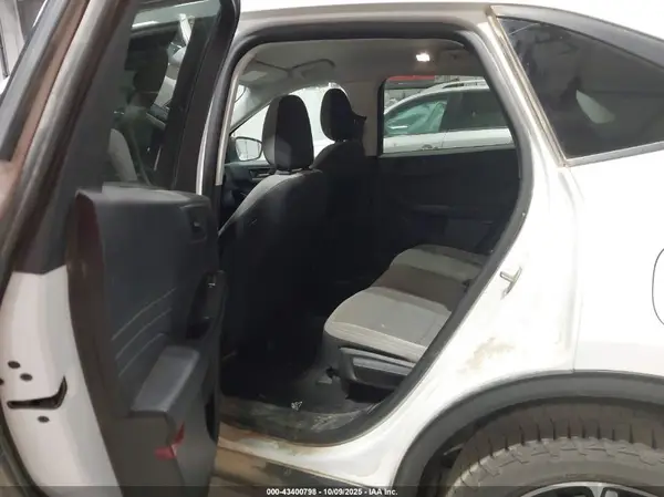 1FMCU9G63NUB97581 2022 FORD ESCAPE - Image 8