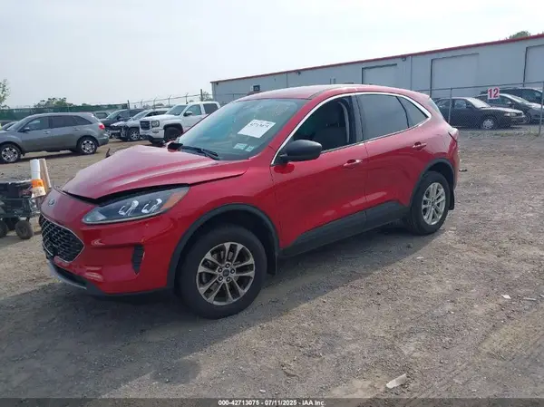 1FMCU9G63NUC00608 2022 FORD ESCAPE - Image 2