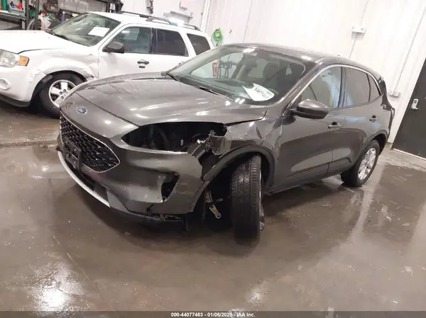 1FMCU9G64LUA76507 2020 FORD ESCAPE - Image 2