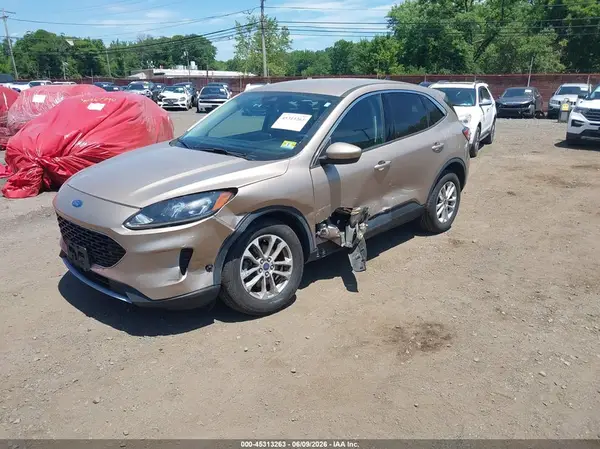 1FMCU9G64LUC70115 2020 FORD ESCAPE - Image 2