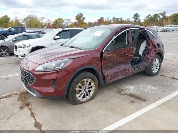 1FMCU9G64MUA39815 2021 FORD ESCAPE - Image 2