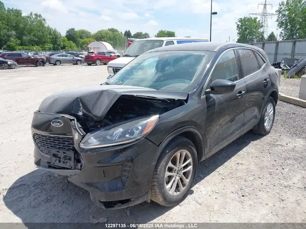 1FMCU9G64MUA43993 2021 FORD ESCAPE - Image 2