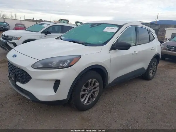 1FMCU9G64NUA60486 2022 FORD ESCAPE - Image 2