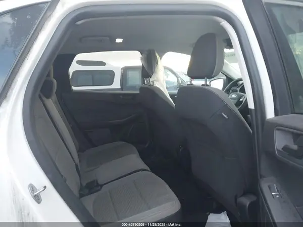 1FMCU9G64NUA60486 2022 FORD ESCAPE - Image 8