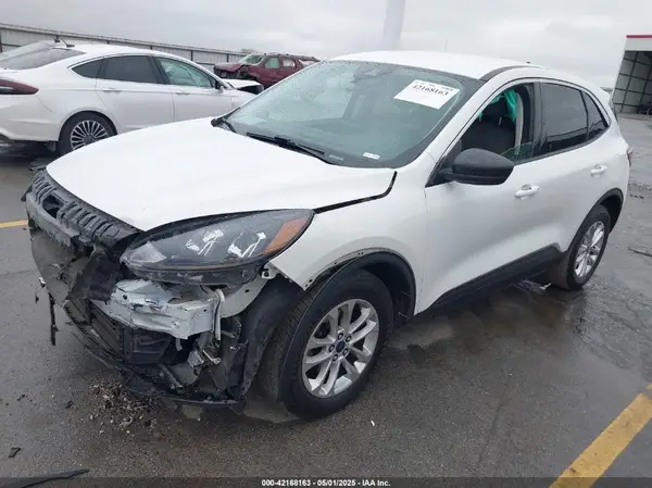 1FMCU9G64NUA60732 2022 FORD ESCAPE - Image 2