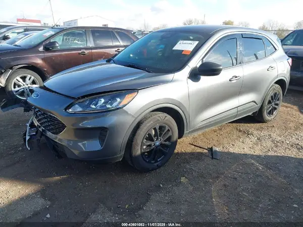 1FMCU9G64NUA67213 2022 FORD ESCAPE - Image 2
