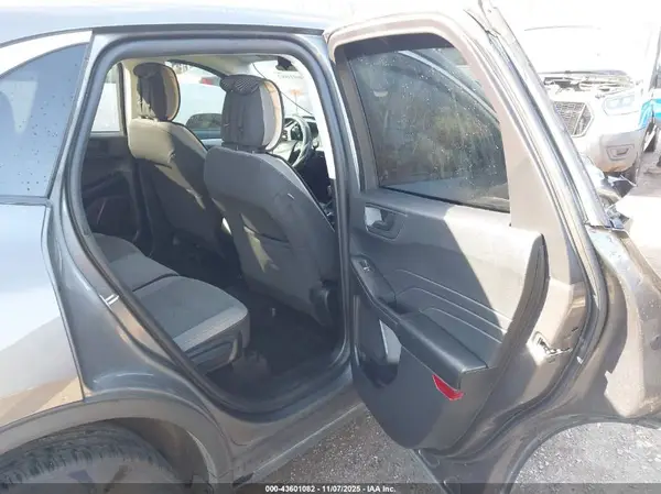 1FMCU9G64NUA67213 2022 FORD ESCAPE - Image 8