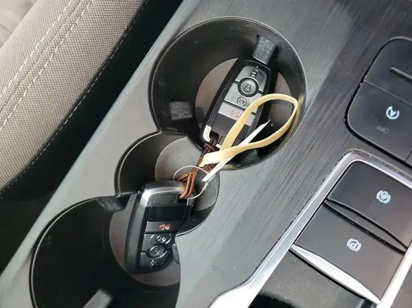 1FMCU9G64NUB32772 2022 FORD ESCAPE - Image 2