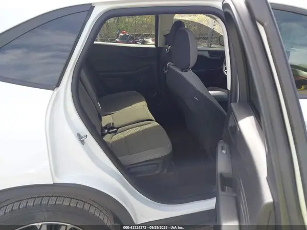 1FMCU9G64NUB60460 2022 FORD ESCAPE - Image 8