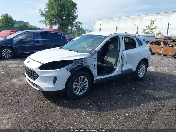 1FMCU9G65LUA04988 2020 FORD ESCAPE - Image 2