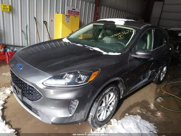 1FMCU9G65LUA70117 2020 FORD ESCAPE - Image 2