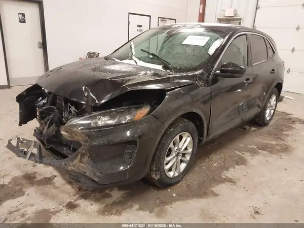 1FMCU9G65LUB50744 2020 FORD ESCAPE - Image 2