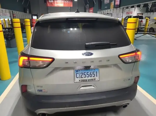 1FMCU9G65LUB79998 2020 FORD ESCAPE - Image 1