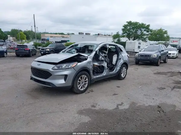 1FMCU9G65MUA20352 2021 FORD ESCAPE - Image 2