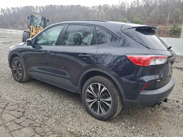 1FMCU9G65MUA48264 2021 FORD ESCAPE - Image 2