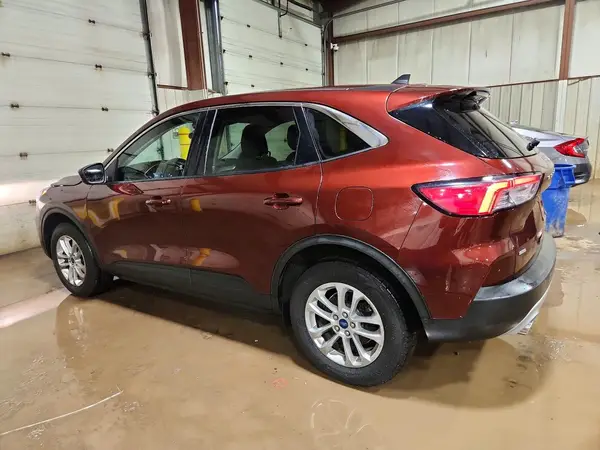 1FMCU9G65MUB09712 2021 FORD ESCAPE - Image 2