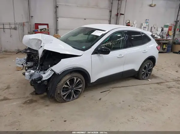 1FMCU9G65NUA30672 2022 FORD ESCAPE - Image 2