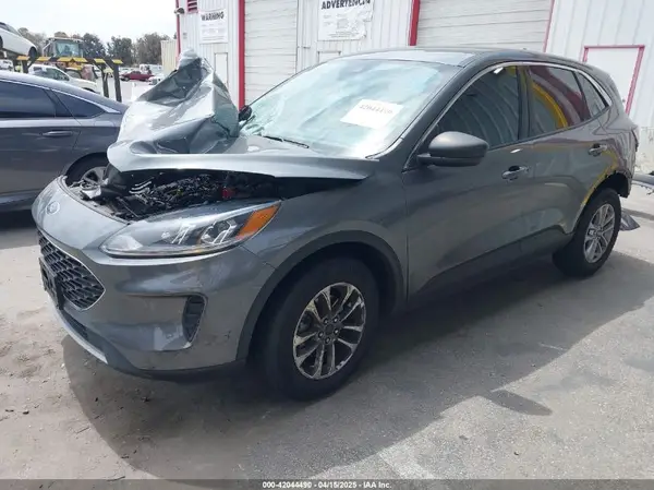 1FMCU9G65NUA59587 2022 FORD ESCAPE - Image 2