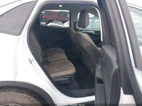 1FMCU9G65NUB13910 2022 FORD ESCAPE - Image 8