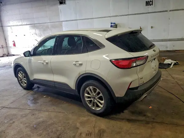 1FMCU9G65NUB23210 2022 FORD ESCAPE - Image 2