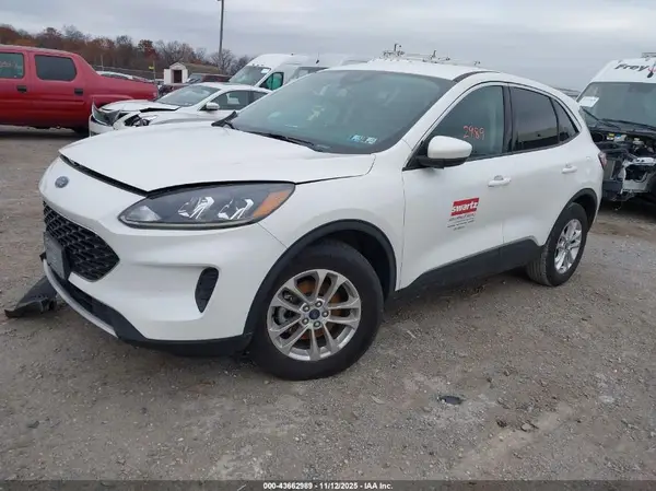 1FMCU9G66LUA82843 2020 FORD ESCAPE - Image 2