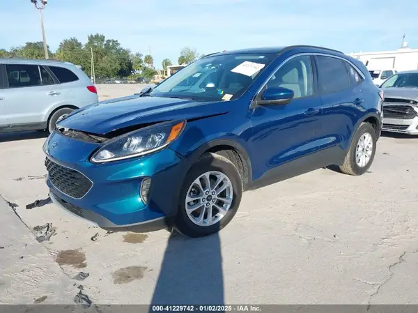 1FMCU9G66LUA88920 2020 FORD ESCAPE - Image 2