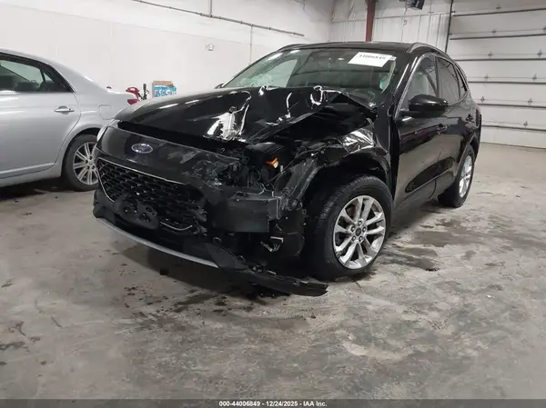 1FMCU9G66LUB04436 2020 FORD ESCAPE - Image 2