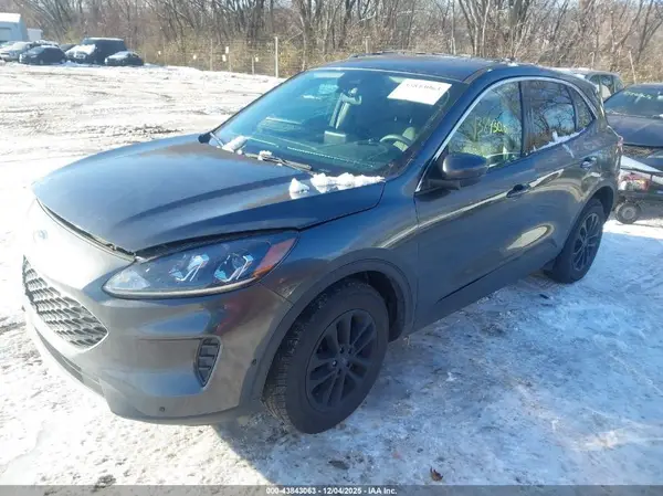 1FMCU9G66LUB23469 2020 FORD ESCAPE - Image 2