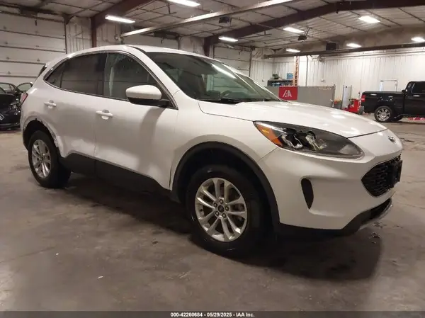 1FMCU9G66LUB84594 2020 FORD ESCAPE - Image 1