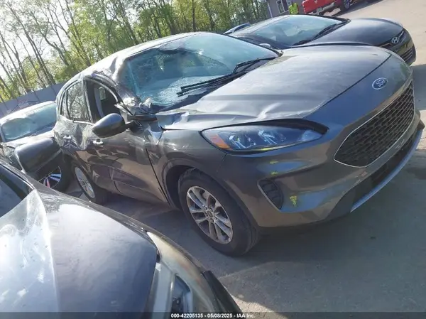 1FMCU9G66MUA11210 2021 FORD ESCAPE - Image 1
