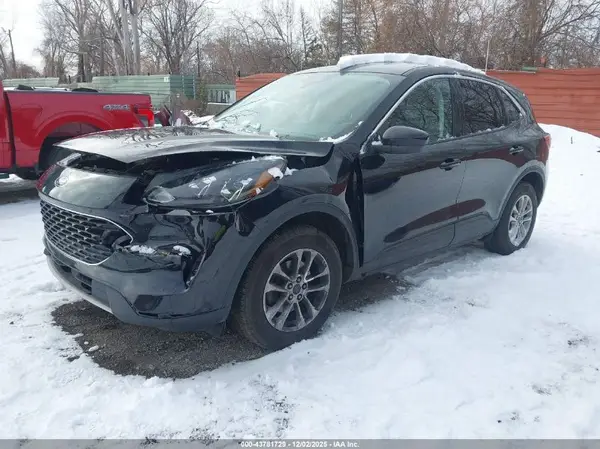 1FMCU9G66MUB22940 2021 FORD ESCAPE - Image 2