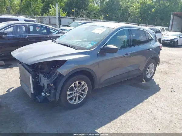 1FMCU9G66NUA46704 2022 FORD ESCAPE - Image 2