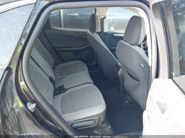 1FMCU9G66NUA82540 2022 FORD ESCAPE - Image 8