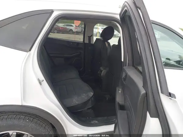 1FMCU9G66NUB17352 2022 FORD ESCAPE - Image 8