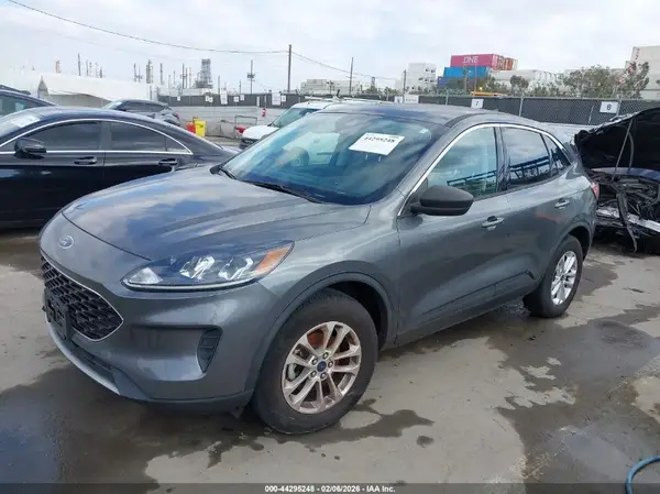 1FMCU9G66NUB30750 2022 FORD ESCAPE - Image 2