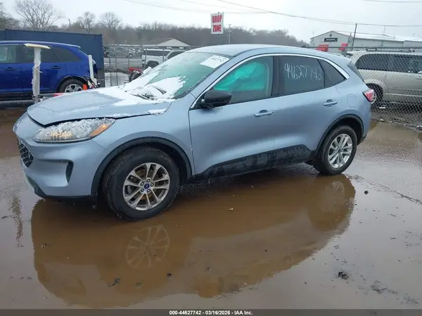 1FMCU9G66NUB95145 2022 FORD ESCAPE - Image 2