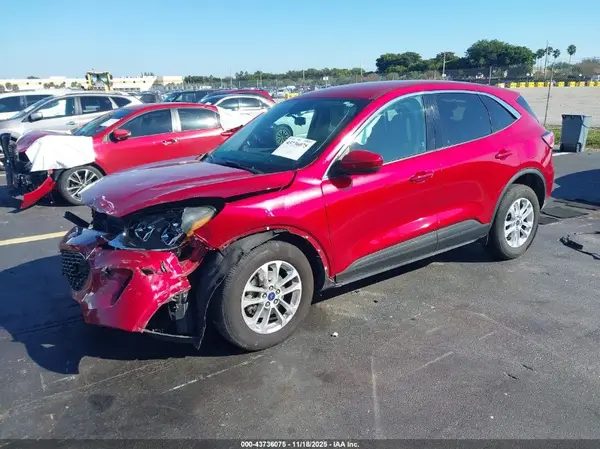 1FMCU9G67LUA45977 2020 FORD ESCAPE - Image 2