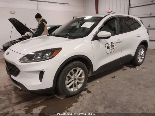 1FMCU9G67LUB73667 2020 FORD ESCAPE - Image 2