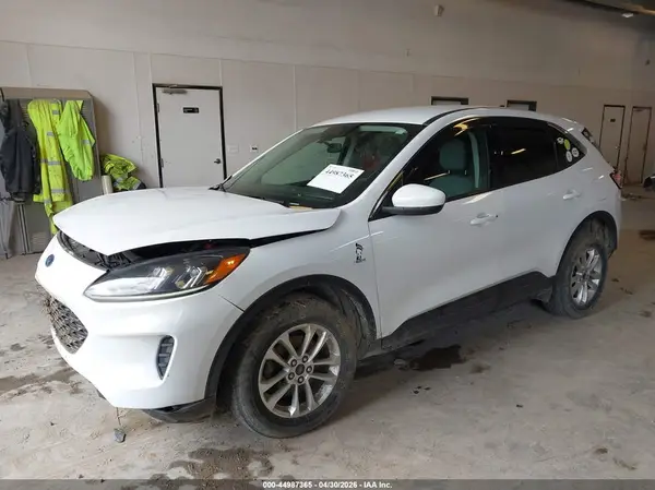1FMCU9G67LUC49002 2020 FORD ESCAPE - Image 2