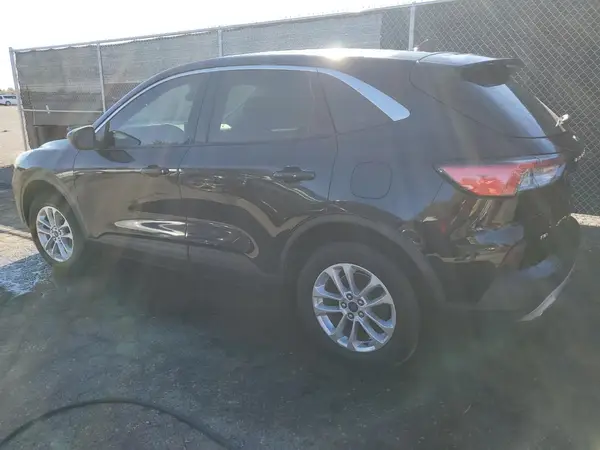 1FMCU9G67MUA38464 2021 FORD ESCAPE - Image 2