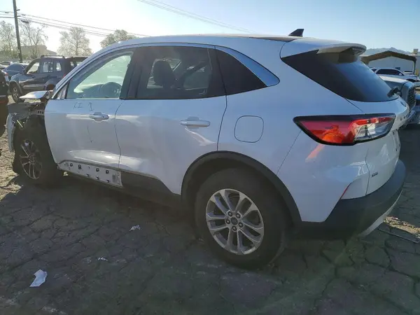 1FMCU9G67MUA39775 2021 FORD ESCAPE - Image 2