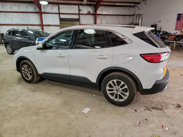 1FMCU9G67MUA59024 2021 FORD ESCAPE - Image 2