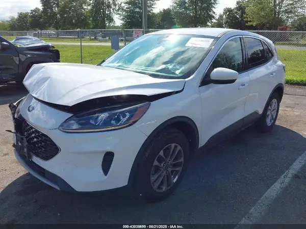 1FMCU9G67MUA83727 2021 FORD ESCAPE - Image 2